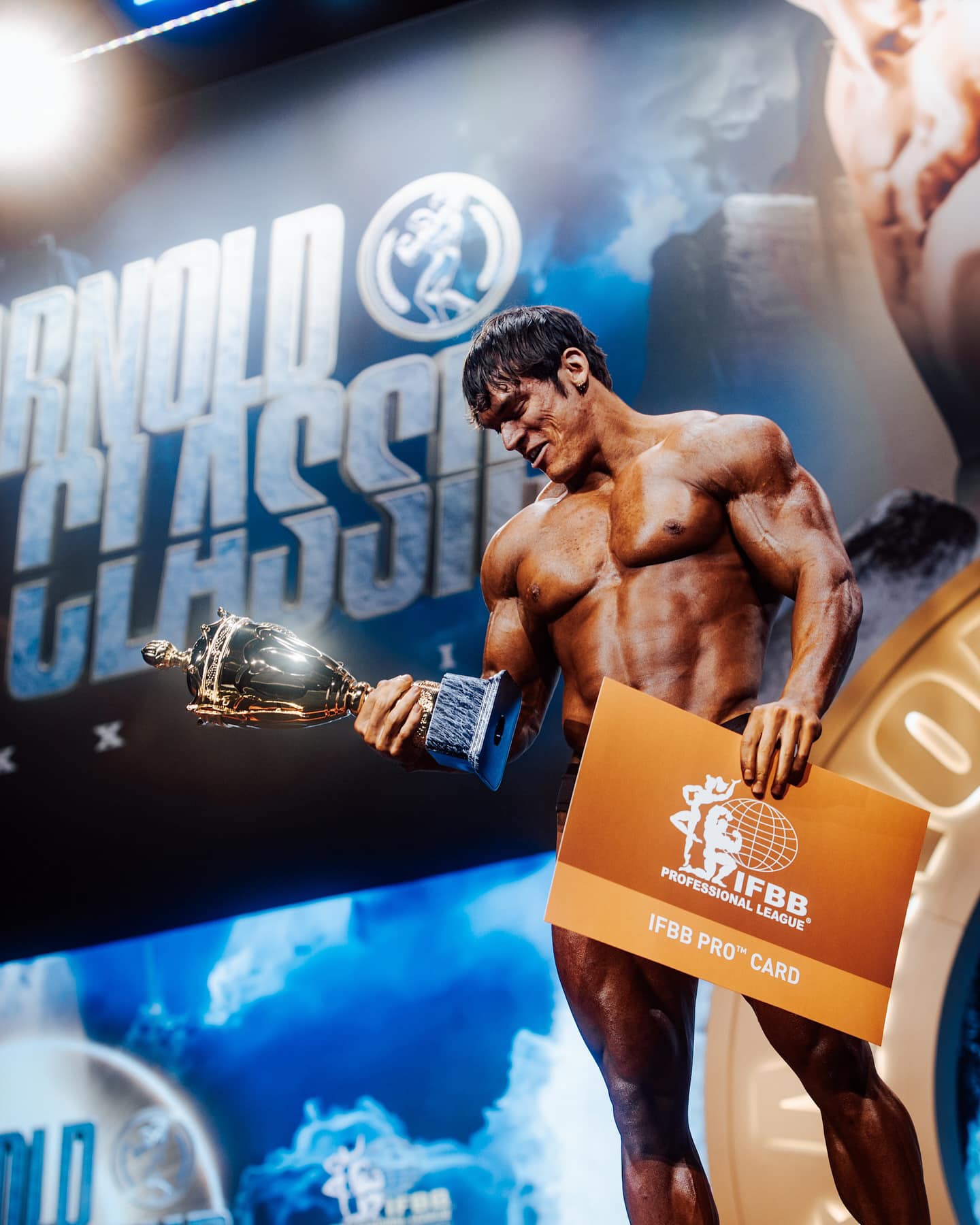 Sam Sulek dành IFBB Pro Card ngay trong lần thi đấu chuyên nghiệp đầu tiên