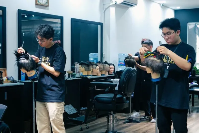 25 tuổi nên học nghề gì