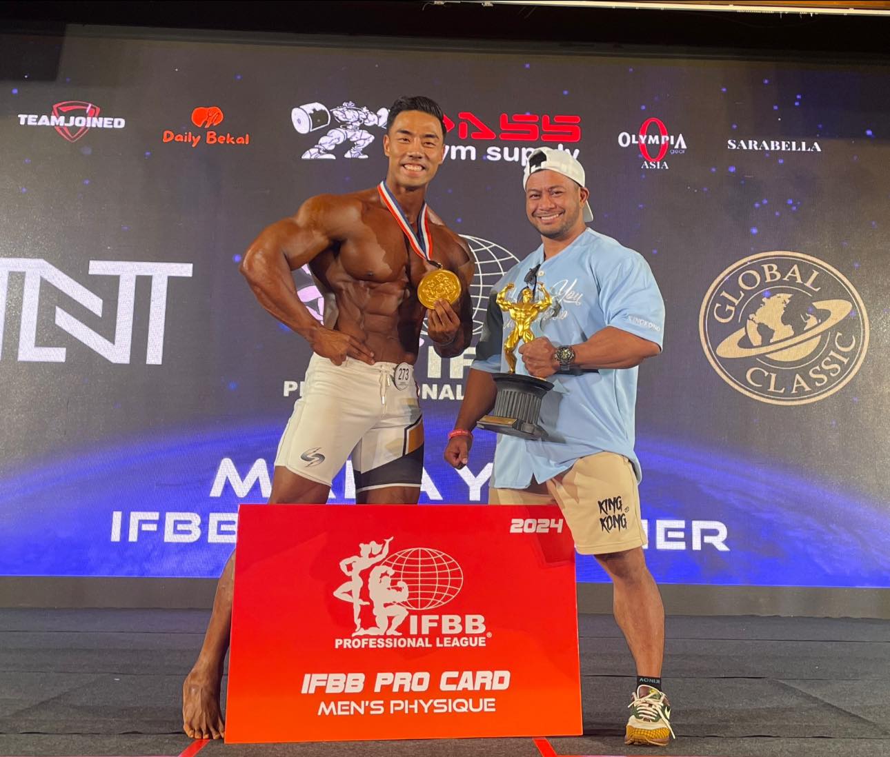 Nên có một HLV trên con đường trở thành vận động viên thể hình