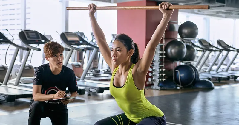 có nên thuê pt khi tập gym