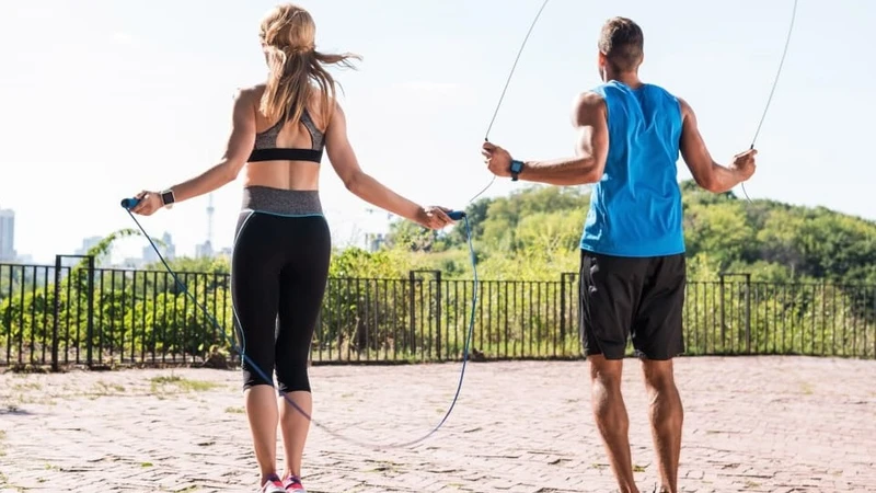 lịch nhảy dây giảm cân có thể áp dụng cho cả nam và nữ