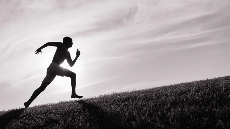 chạy bộ 30 phút đốt cháy bao nhiêu calo